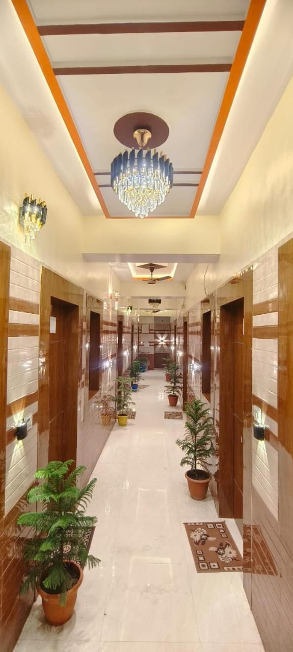 Hotel Shri Ram Bhavan Ayodhya Buitenkant foto