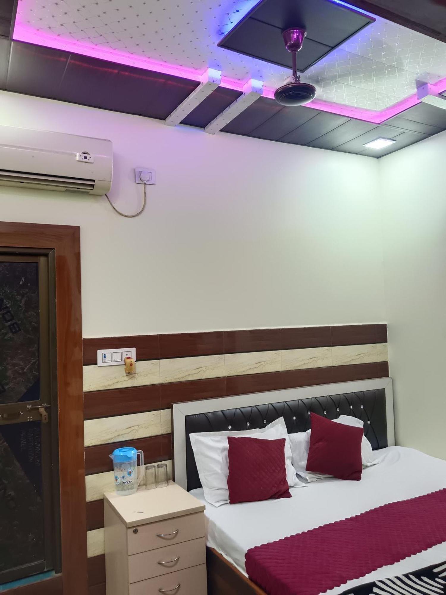 Hotel Shri Ram Bhavan Ayodhya Buitenkant foto